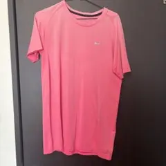 NIKE DRI-FIT ピンク Tシャツ
