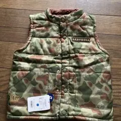 新品BABYDOLL 迷彩柄リバーシブル中綿ベスト 130cm