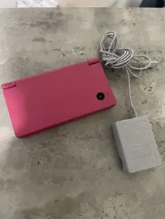 【動作確認済み】ニンテンドーDSi ピンク　充電器付き