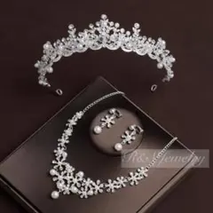 新品パールティアラネックレスイヤリングピアスウェディングブライダル結婚式前撮りg
