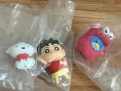 しんちゃん × サンリオ コラボのカプセルトイセット