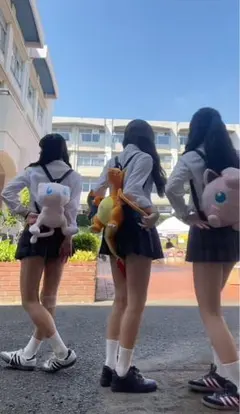 ポケモン ミュウツーの逆襲 Evolution ぬいぐるみリュック ミュウ