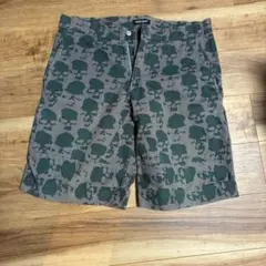 スカル迷彩柄ショートパンツのサムネイル
