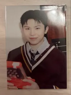 SEVENTEEN HOLIDAY トレカ　ウジ18