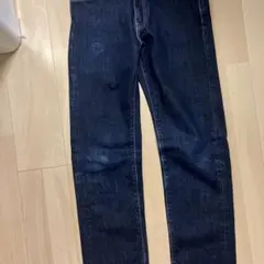 リーバイス　紺色