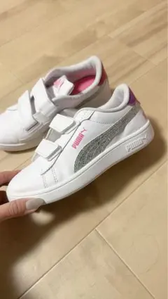 プーマ スニーカー