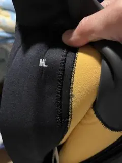 ブラック フルスーツ ウェットスーツ　おそらく5mmセミドライ　背中ジップ