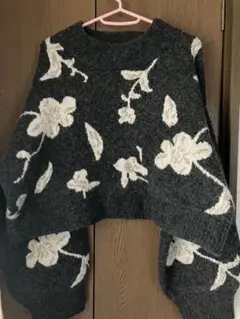 花柄刺繍 長袖クロップドニット L