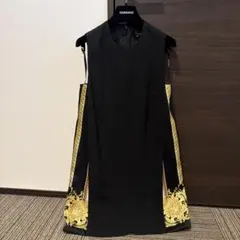 3/17、23時まで❗️セール❗️VERSACE ノースリーブワンピース 36のサムネイル