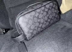 COACH ブラックレザーショルダーバッグ