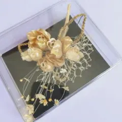 ゴールド 花のコサージュ フォーマル ブローチ