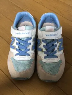 new balance スニーカー