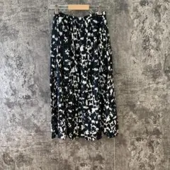 ✨UNIQLO✨ユニクロ♡プリント♡フレアスカート♡大人キレイ系♡白黒(M)
