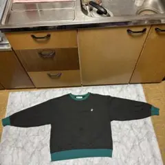 キッズ用　黒色　トレーナー　Mサイズ