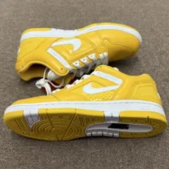 [新品] NIKE SB x SUPREME AIR FORCE 2 黄 US9