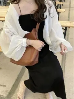 《GRL》グレイル ブラック キャミワンピース パット付 スリット入り