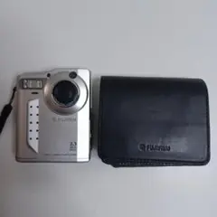 FUJIFILME FinePix2700