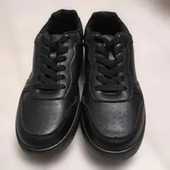未使用 ブラックスニーカー24.5cm