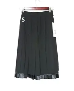 ブラック プリーツスカート ひざ丈