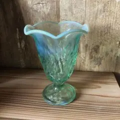 レトロ　花縁　プレスガラス　乳白　氷コップ　和ガラス　吹きガラス