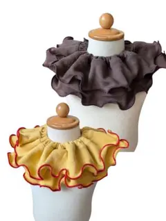 【2枚セット】360° フリルスタイ　焦げ茶　イエロー　メロウ