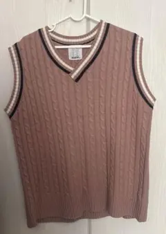ケーブル編み　ピンク　ニットベスト　古着