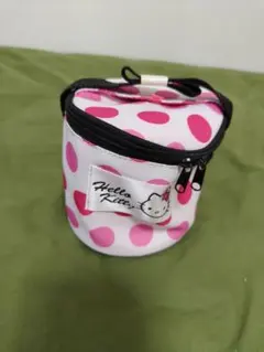 ☆新品☆　ハローキティ　丸型　ポーチ　レトロ　レア