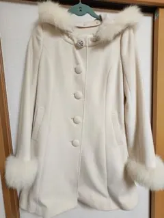完売 Rady レディー ふわふわくびれファーコート S 試着のみ 今期