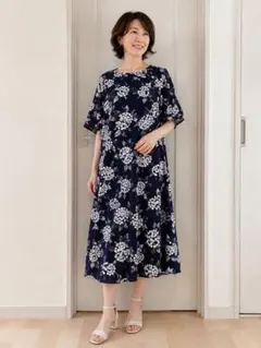 未使用■レリアン■総柄プリントチュニックブラウス■11号■黒系■定価7.9万 未使用□レリアン□総柄プリントチュニックブラウス□11号□黒系□定価