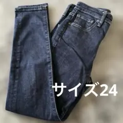 【UNIQLO JEANS 】ハイライズスキニーアンクルジーンズ、サイズ24