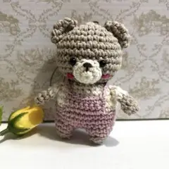 ちっちゃなあみぐるみ⭐︎サロペットくまちゃん①⭐︎ハンドメイド⭐︎ストラップ付き