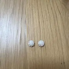 貼るピアスピッピ　ホワイトパール風貼るピアス(両耳用)