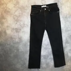 ZARA　ブラック ストレートデニム フリンジ裾　us30 sサイズ