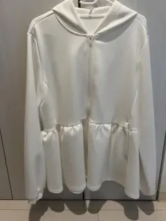 ペプラムパーカーM新品未使用