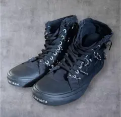 BALENCIAGA ピアッシング スニーカー 43のサムネイル