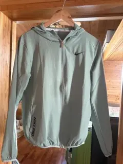 Item thumbnail for item 4dfd6e4f-7302-4108-bb2e-c333f2cc9fc8