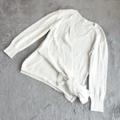 1612【ビューティーアンドユース】Ｖネックリボンニット　アイボリー　コットン