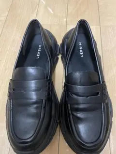 LEPSIM 厚底コインローファー ブラックのサムネイル