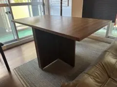 ダイニングテーブル　moda en casa