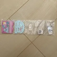 ちいかわ　サンリオ　アクスタ　ポチャッコ　シーサー　スーパー