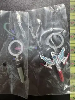 ウルトラマンシリーズ 変身アイテムめじるしアクセサリー