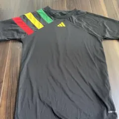 adidas カラフルストライプ Tシャツ 160