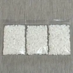 ペットボトルキャップ　カット済み　白色　30g×3袋