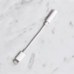 イヤホンジャック 変換アダプター ライトニング-3.5mm iPhoneiPad