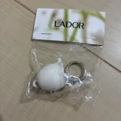 Lador スズラン キーリング エンジェルミュゲ ラドール JIMIN - メルカリ