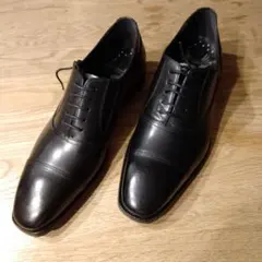 ブラックレザー レースアップシューズ
