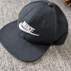 Nike Dri-FIT ブラックキャップ