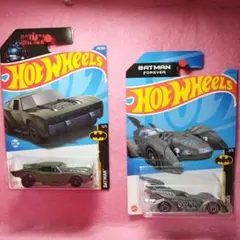 ホットウィール　バットマン　バットモービル　２台セット