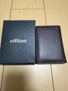 【新品】【未使用】ERWEITI 二つ折り財布 レザー ブラウン 箱付き メンズのサムネイル