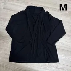 ナチュラルビューティーベーシック 黒カーディガン